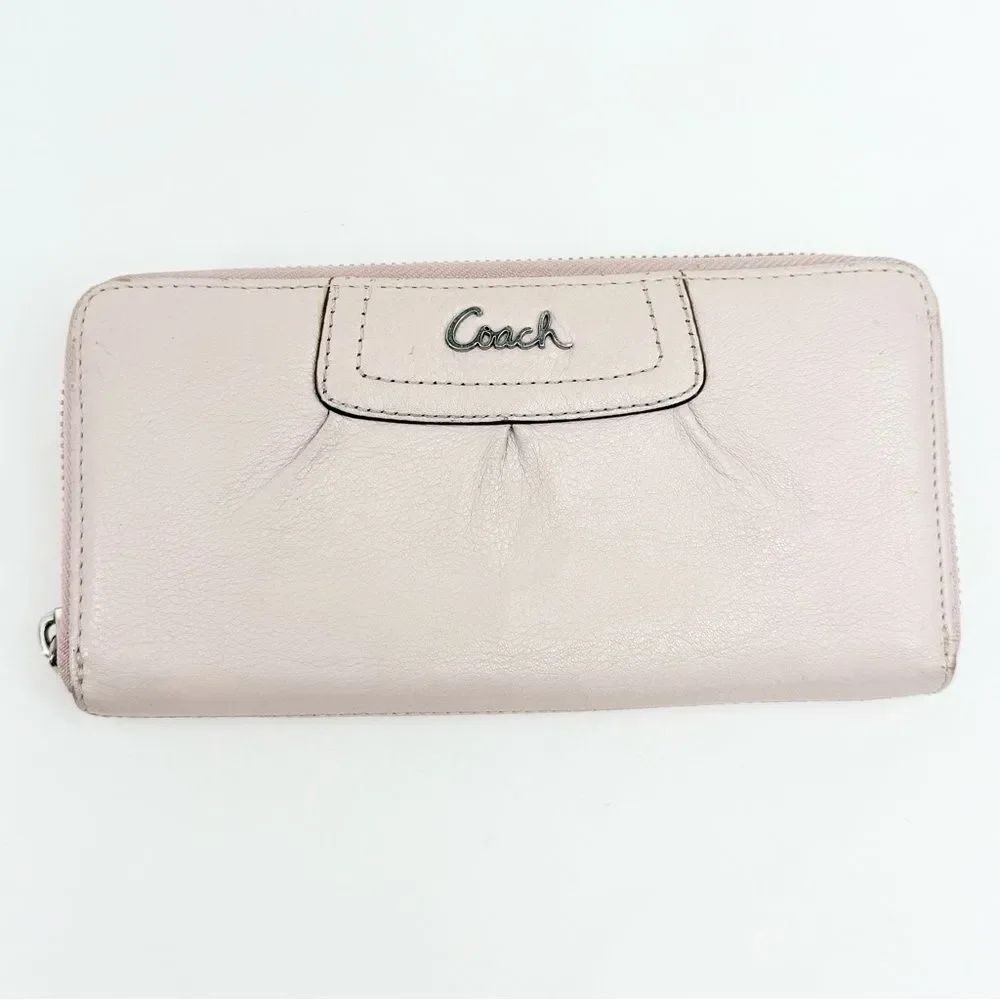 Coach ASHLEY Pale Pink Leather Multi Picket Zip Closure Clutch Wallet